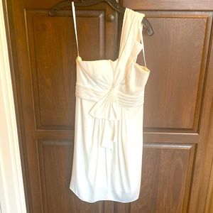 Bcbcmaxazria dress white Size 02